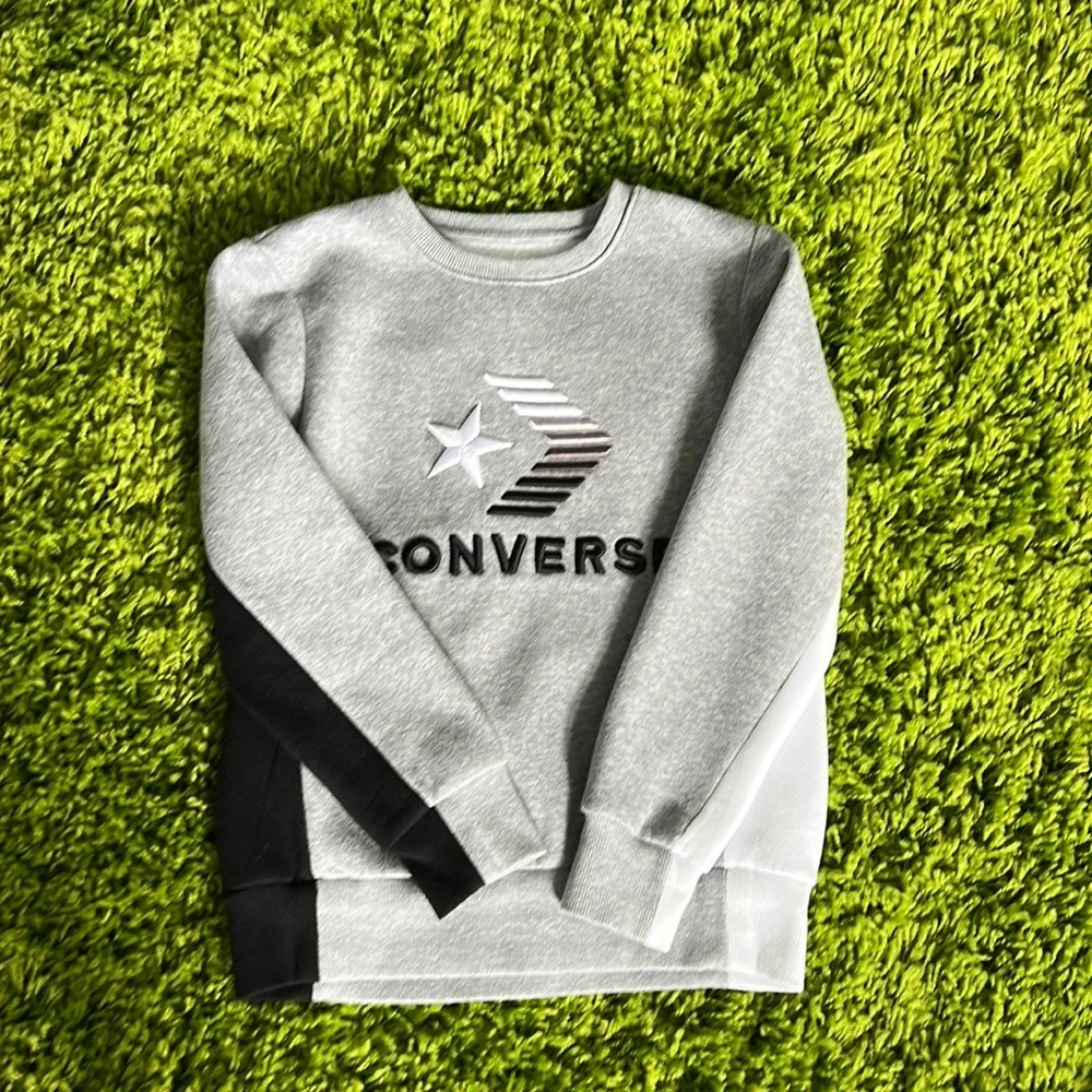 Converse - Picture 1 of 1